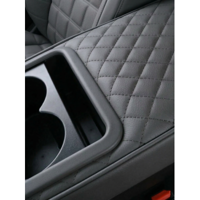 Автомобільний підлокітник із двома підстаканниками універсальний органайзер для авто серветок подушка-підставка з кишенею Сірий