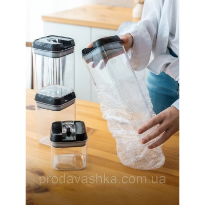 Набір контейнерів для зберігання сипких круп 5 пластикових ємностей з вакуумною кришкою органайзери для кухні