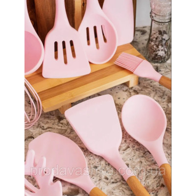 Комплект 12 предметів кухонного силіконового приладдя набір приладів з дерев'яною ручкою на підставці лопатки начиння для кухні Рожевий