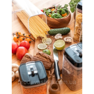 Набір контейнерів для зберігання сипких круп 7 пластикових ємностей з вакуумною кришкою органайзери для кухні