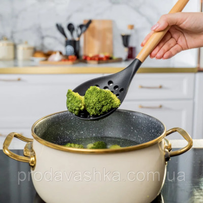 Комплект 12 предметів кухонного силіконового приладдя набір приладів з дерев'яною ручкою на підставці лопатки начиння для кухні Чорний